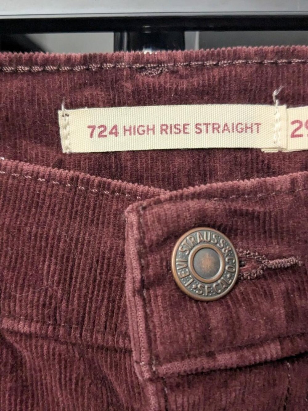 Levi's 724 Maroon High Rise Straight Leg Corduroy Pants Size W 29 x L 32 - Picture 2 of 7